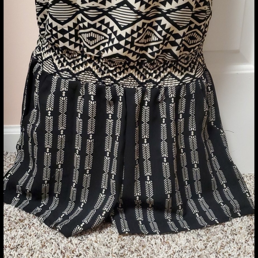 Xhilaration Strapless Romper Cover up NWT - Picture 4 of 8